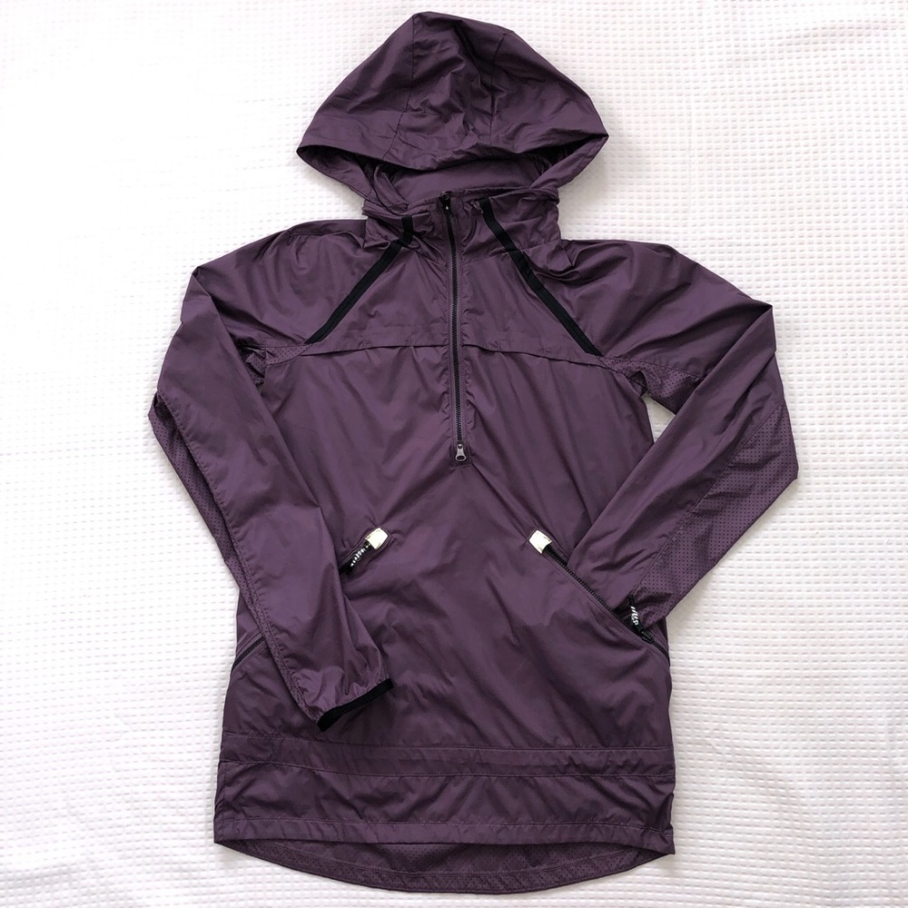 Lululemon Plum Windbreaker!!